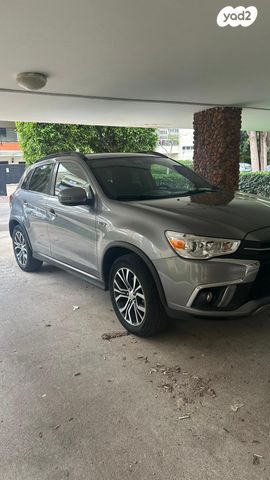 מודעת רכב מיצובישי ASX