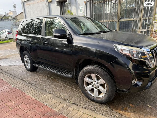 טויוטה לנד קרוזר