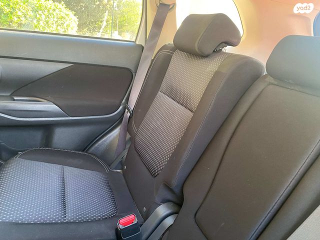 מיצובישי אאוטלנדר