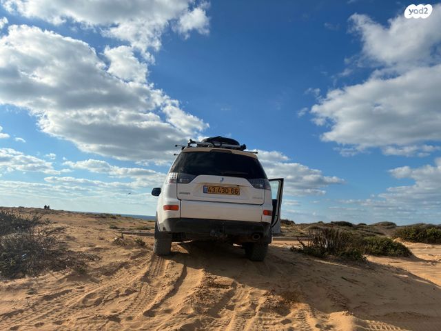 מיצובישי אאוטלנדר