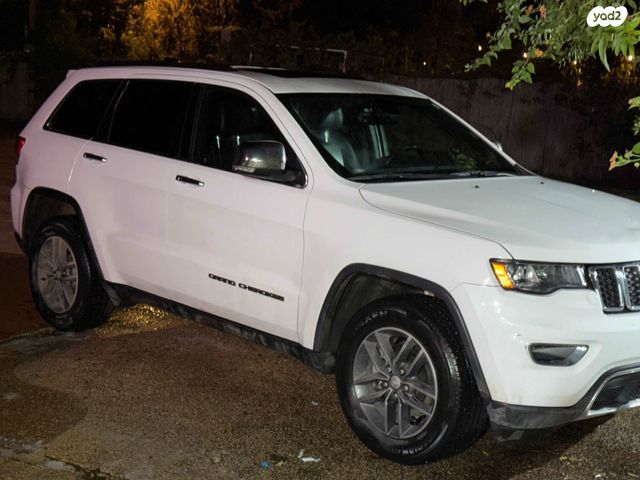 מודעת רכב ג'יפ גרנד צ'ירוקי