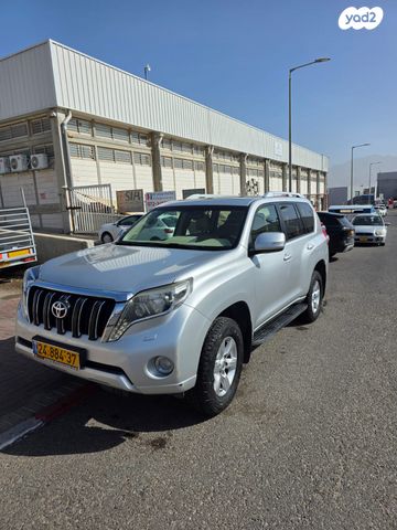 טויוטה לנד קרוזר