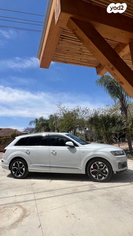 מודעת רכב אאודי Q7