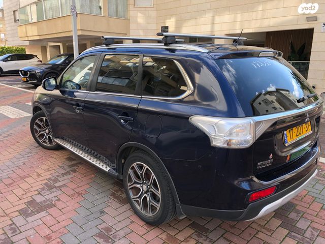 מיצובישי אאוטלנדר