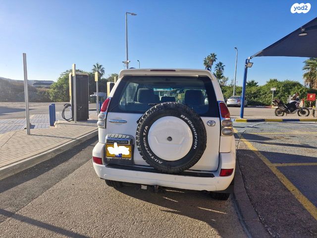 טויוטה לנד קרוזר