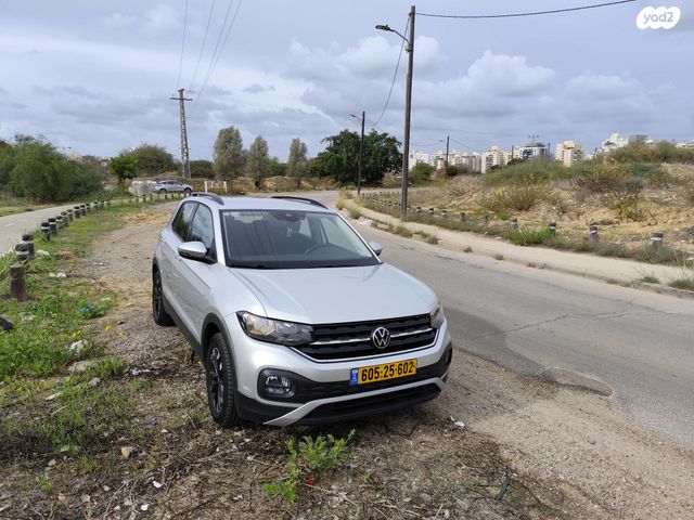 מודעת רכב פולקסווגן T-קרוס