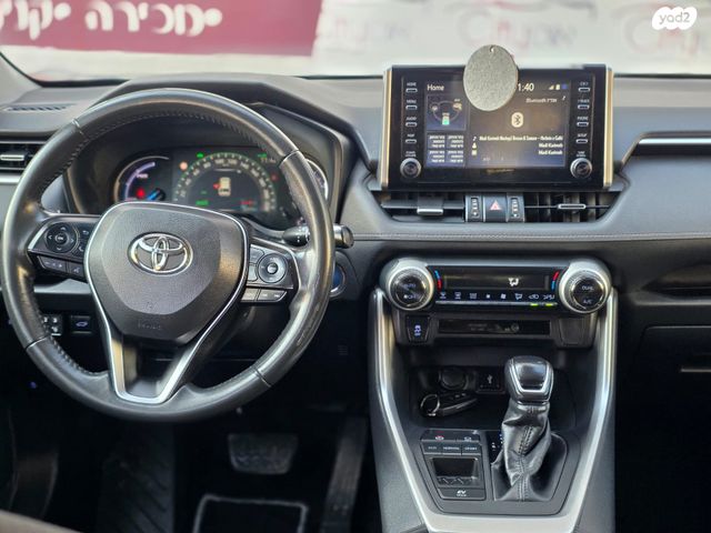 טויוטה RAV4