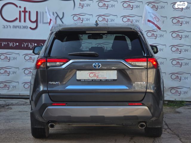 טויוטה RAV4