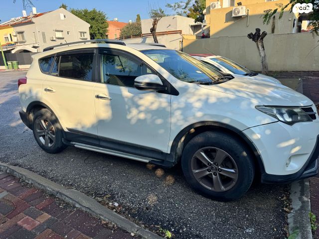 מודעת רכב טויוטה RAV4