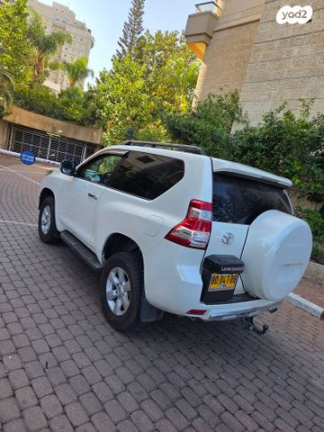 טויוטה לנד קרוזר