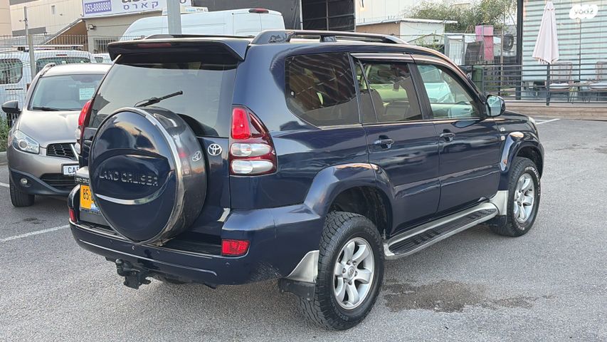 טויוטה לנד קרוזר