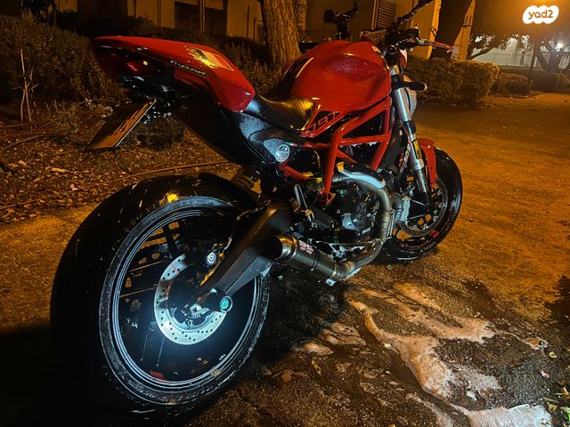 דוקאטי מונסטר 797