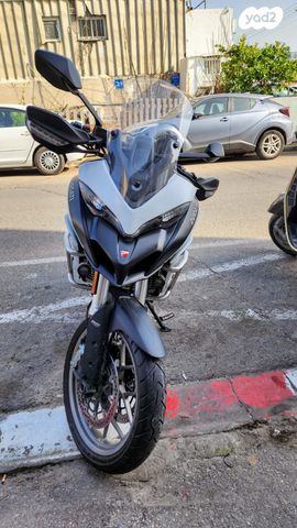 דוקאטי מולטיסטרדה 950