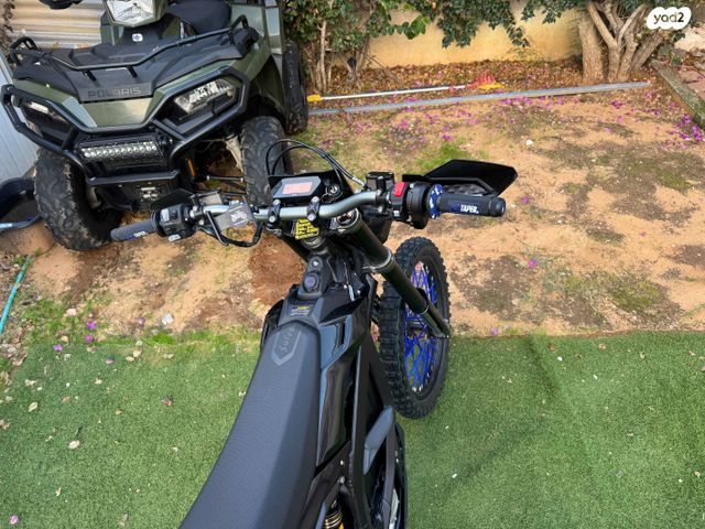 מודעת רכב סורון ULTRA BEE T