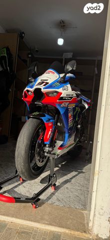 קאוואסאקי נינג'ה ZX 10R