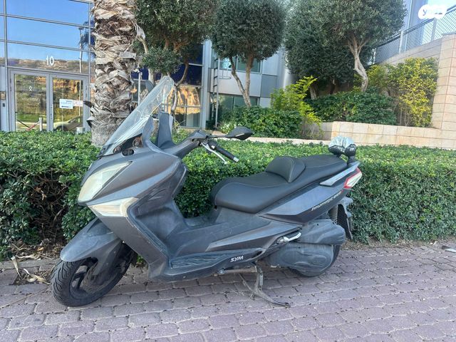 מודעת רכב סאן יאנג ג'וי-מקס 250 XI