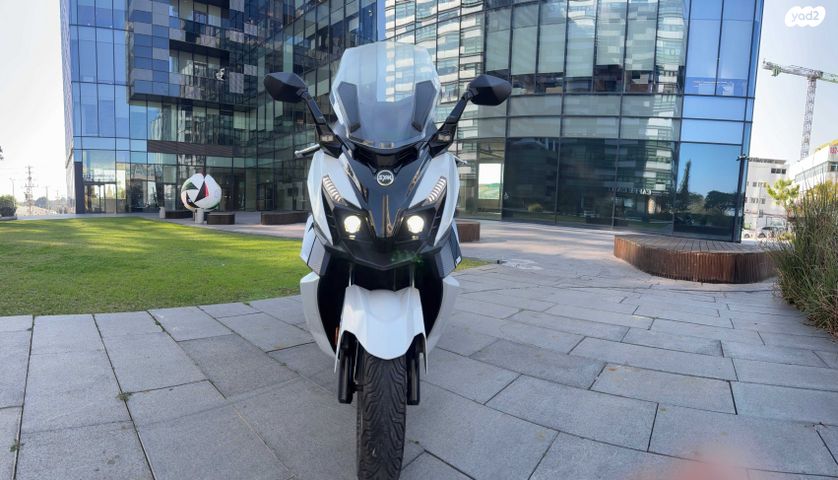 מודעת רכב סאן יאנג קרוזים 300 אלפא