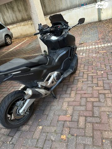 מודעת רכב הונדה פורזה 750