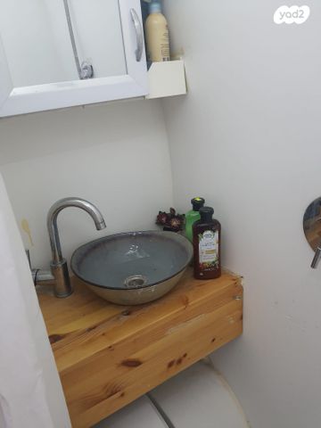 מודעת רכב ממונע אוטוקראוון