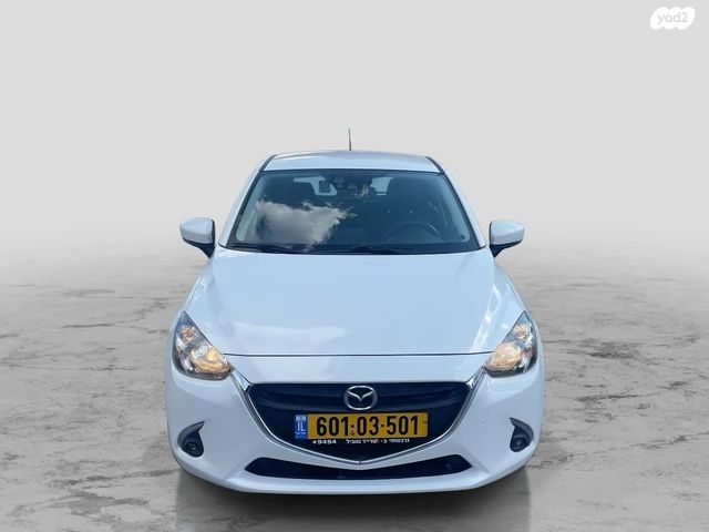 מודעת רכב מאזדה 2