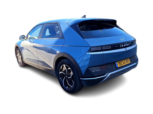 יונדאי איוניק 5