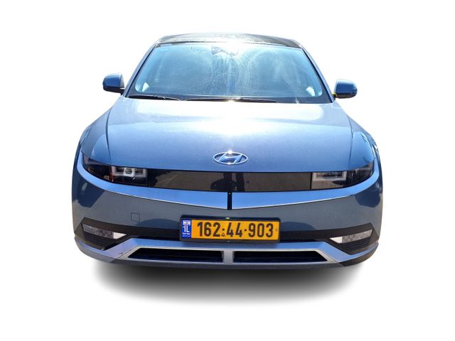 יונדאי איוניק 5