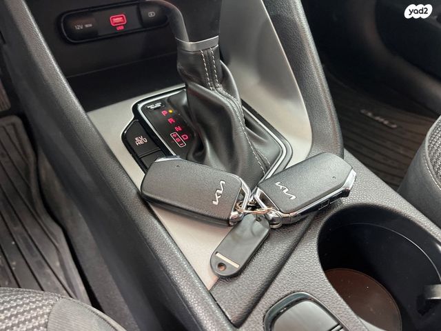 קיה נירו פלוס