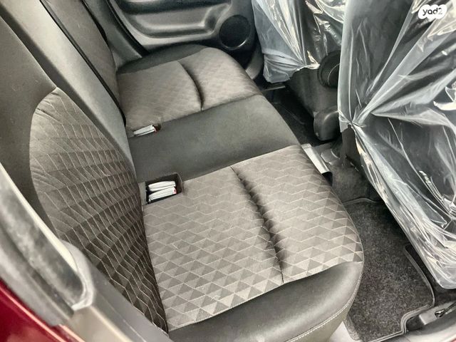 מיצובישי ספייס סטאר