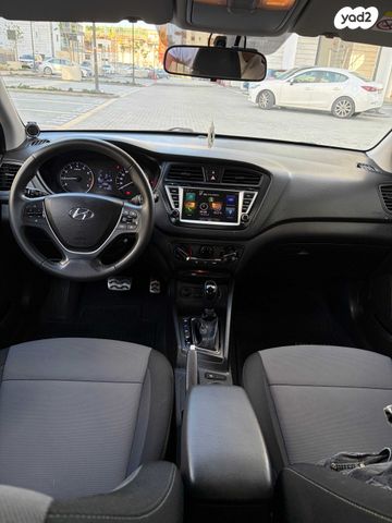 יונדאי I20 קרוס