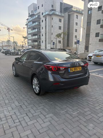 מאזדה 3