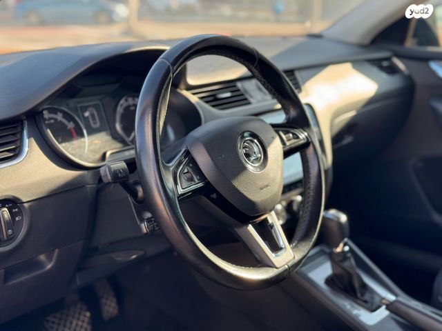 סקודה אוקטביה 