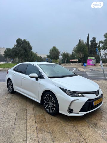 מודעת רכב טויוטה קורולה