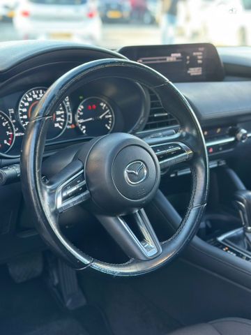 מאזדה 3