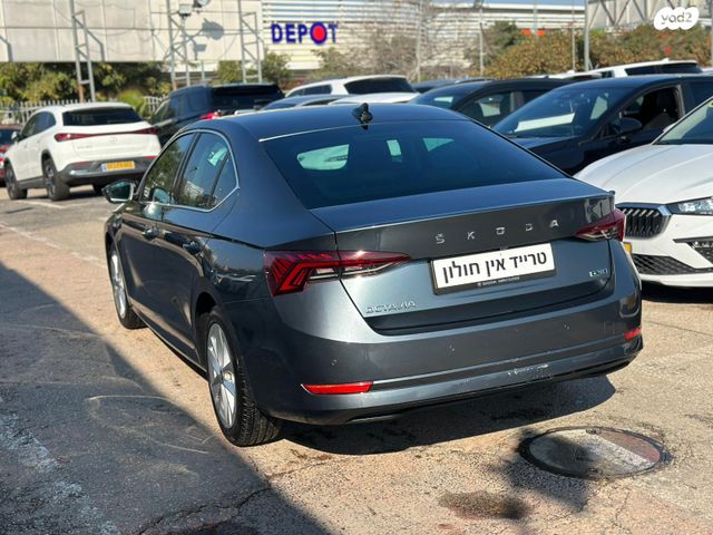 סקודה אוקטביה