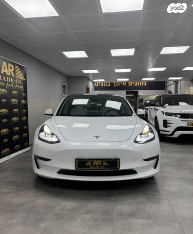 טסלה מודל 3