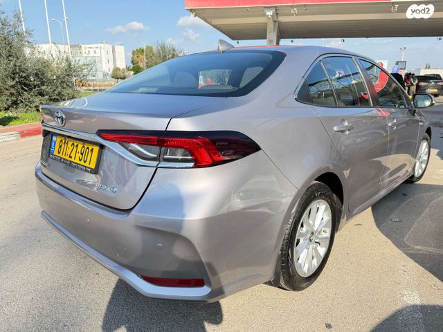 טויוטה קורולה