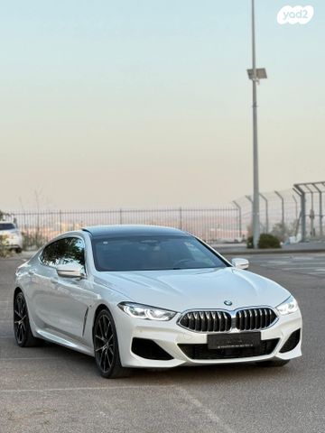 מודעת רכב ב מ וו סדרה 8 1