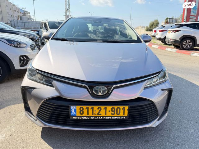 טויוטה קורולה