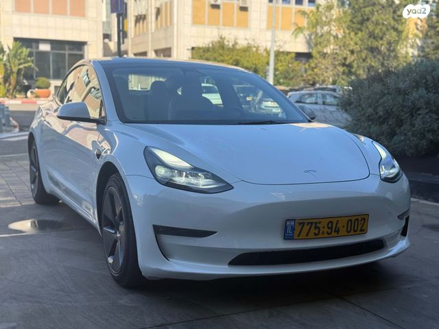 טסלה מודל 3