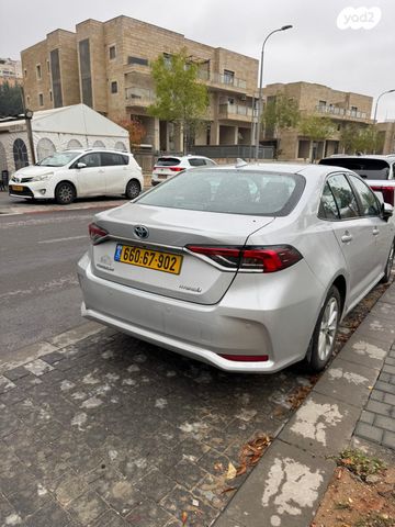 טויוטה קורולה