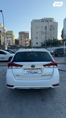 טויוטה אוריס