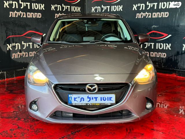 מודעת רכב מאזדה 2