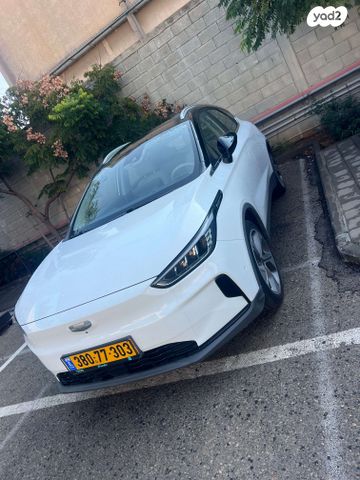 מודעת רכב ג׳ילי Geometry C