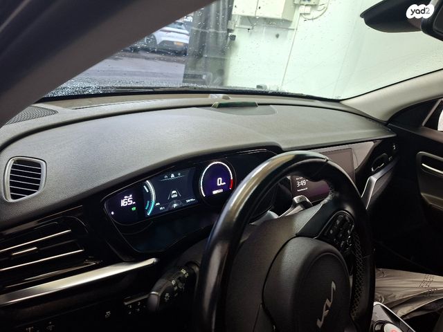 קיה נירו פלוס