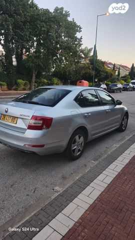 סקודה אוקטביה 