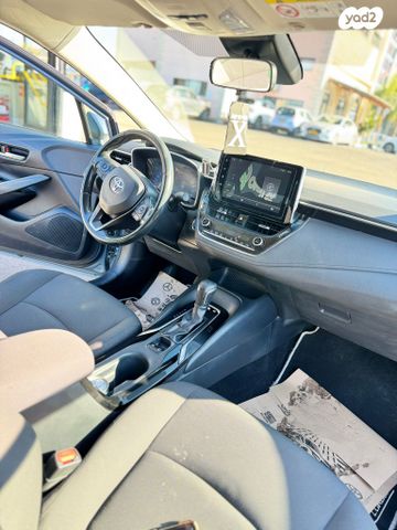 טויוטה קורולה