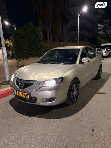 מאזדה 3