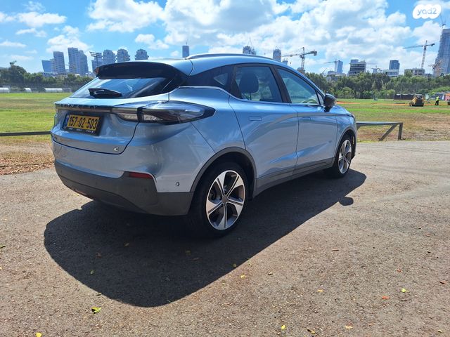 ג׳ילי Geometry C