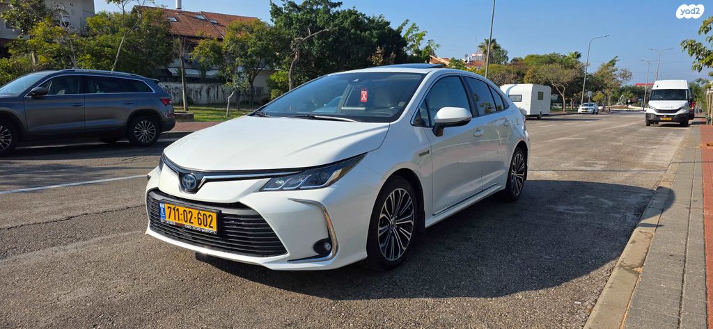 מודעת רכב טויוטה קורולה