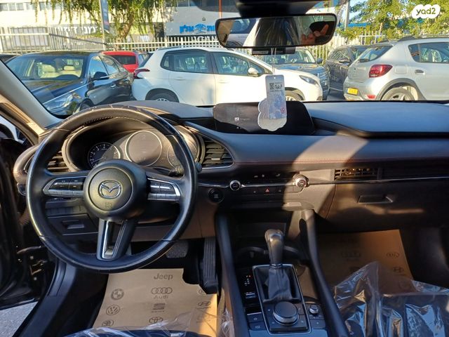 מאזדה 3